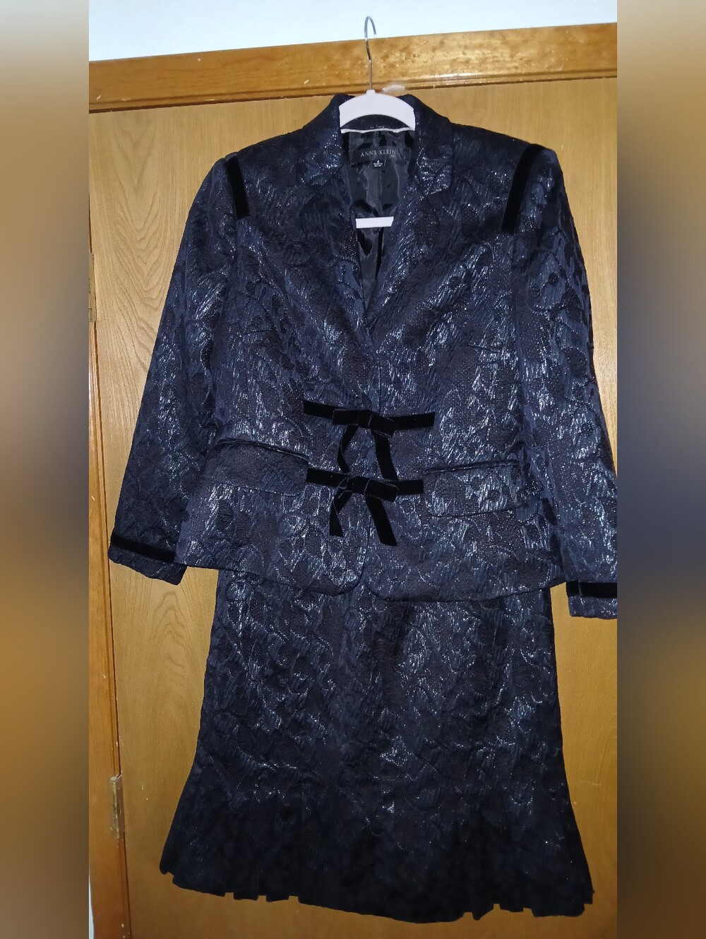 Anne Klein Black Jacquard Velvet-Trim Skirt Suit